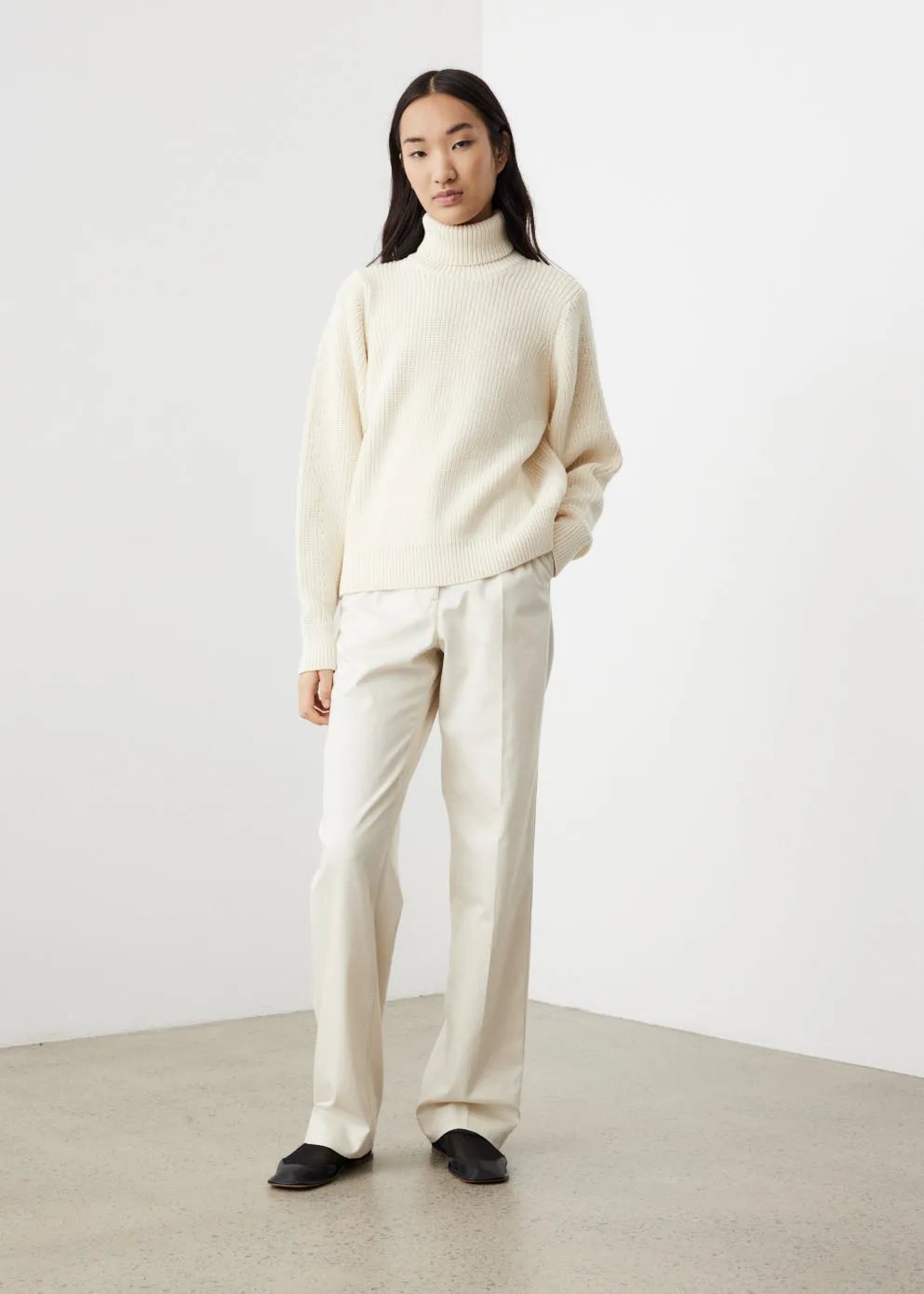 0011 Turtleneck Sweater