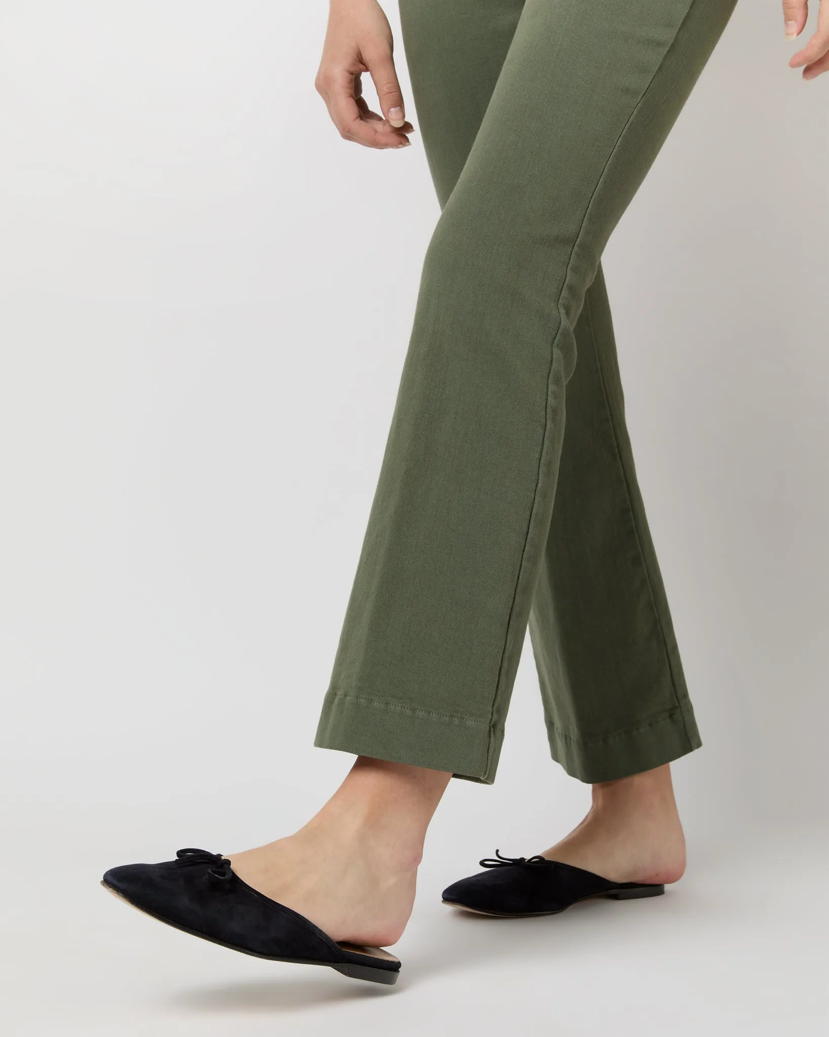 Faye Flare Cropped Pant in Olive Garment-Dyed Stretch Twill