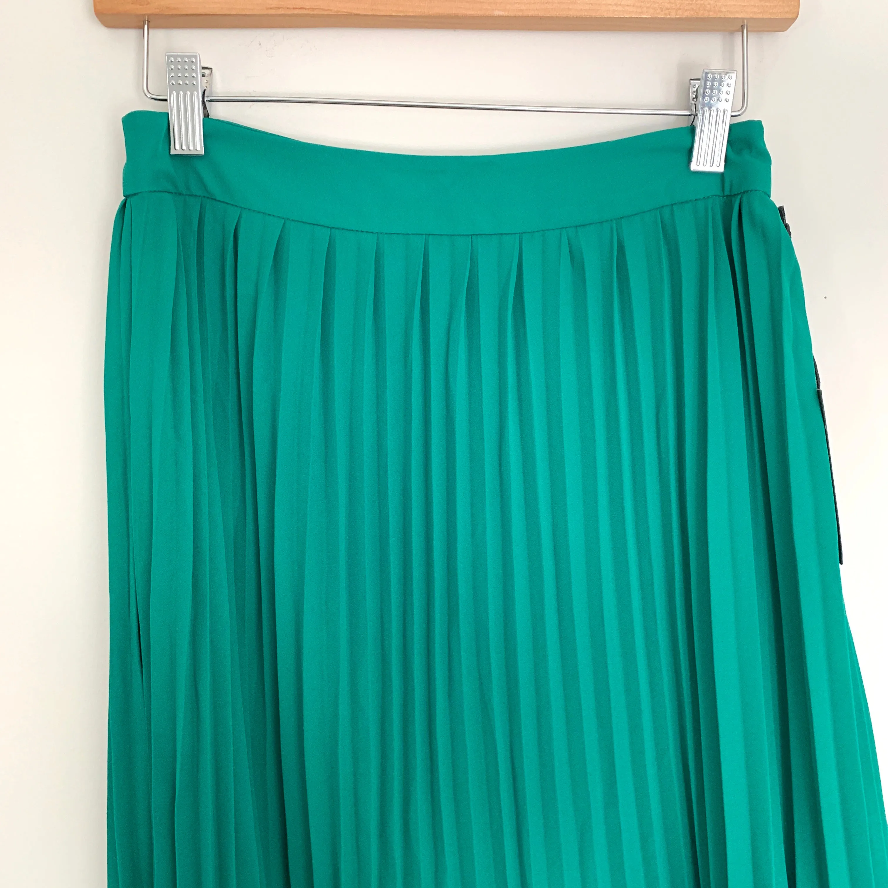 Gibson Green Pleated Skirt NWT- Size S