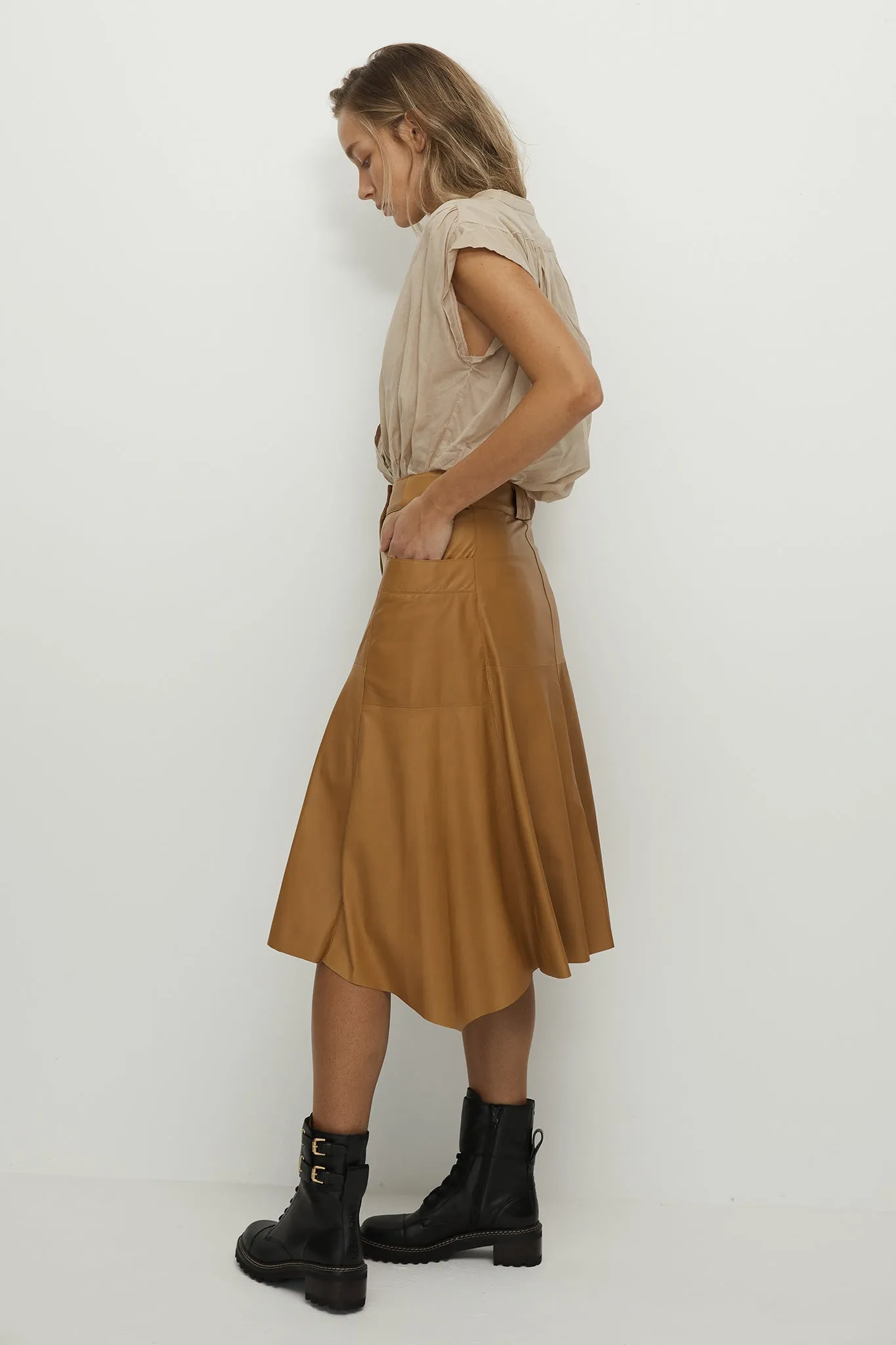 Hudson High-Rise Skirt Toasty Caramel Leather - SAMPLE